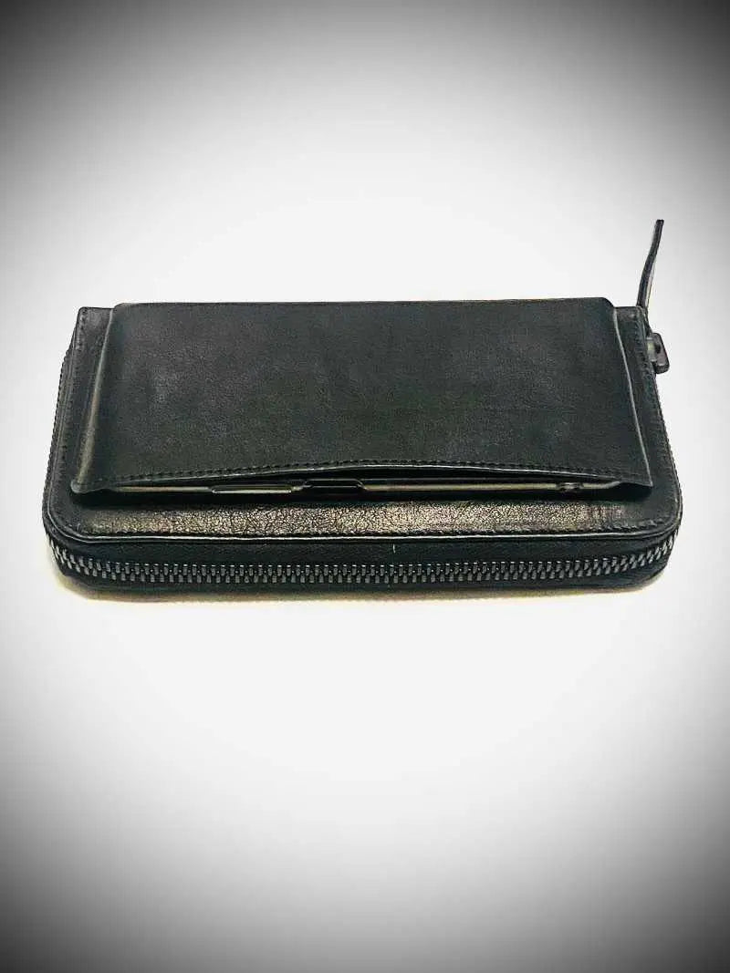 Pochette in pelle porta telefono - Total Black – - – Pitt Conrad